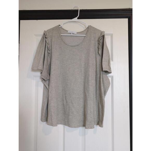 Tops - 4x ruffle sleeve top